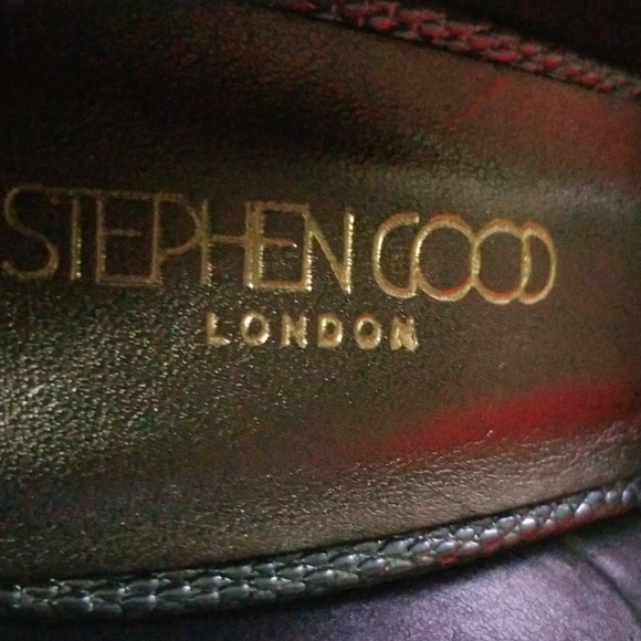 Glittery Silver Pumps by Stephen Good London 40